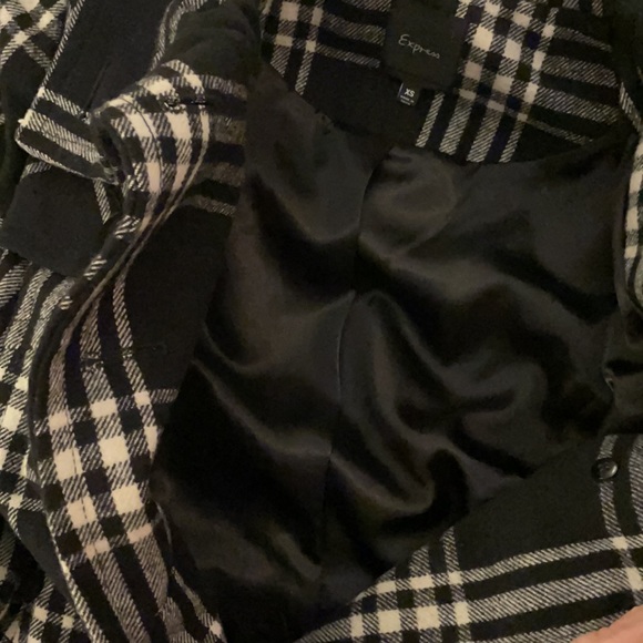 Express Women’s Trench Coat - Picture 10 of 11